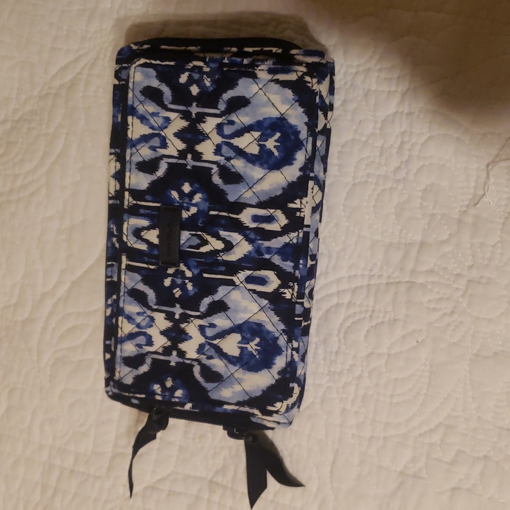 Vera Bradley Ikat Island Deluxe All In one Crossbody Wallet with Checkbook - Picture 2 of 8